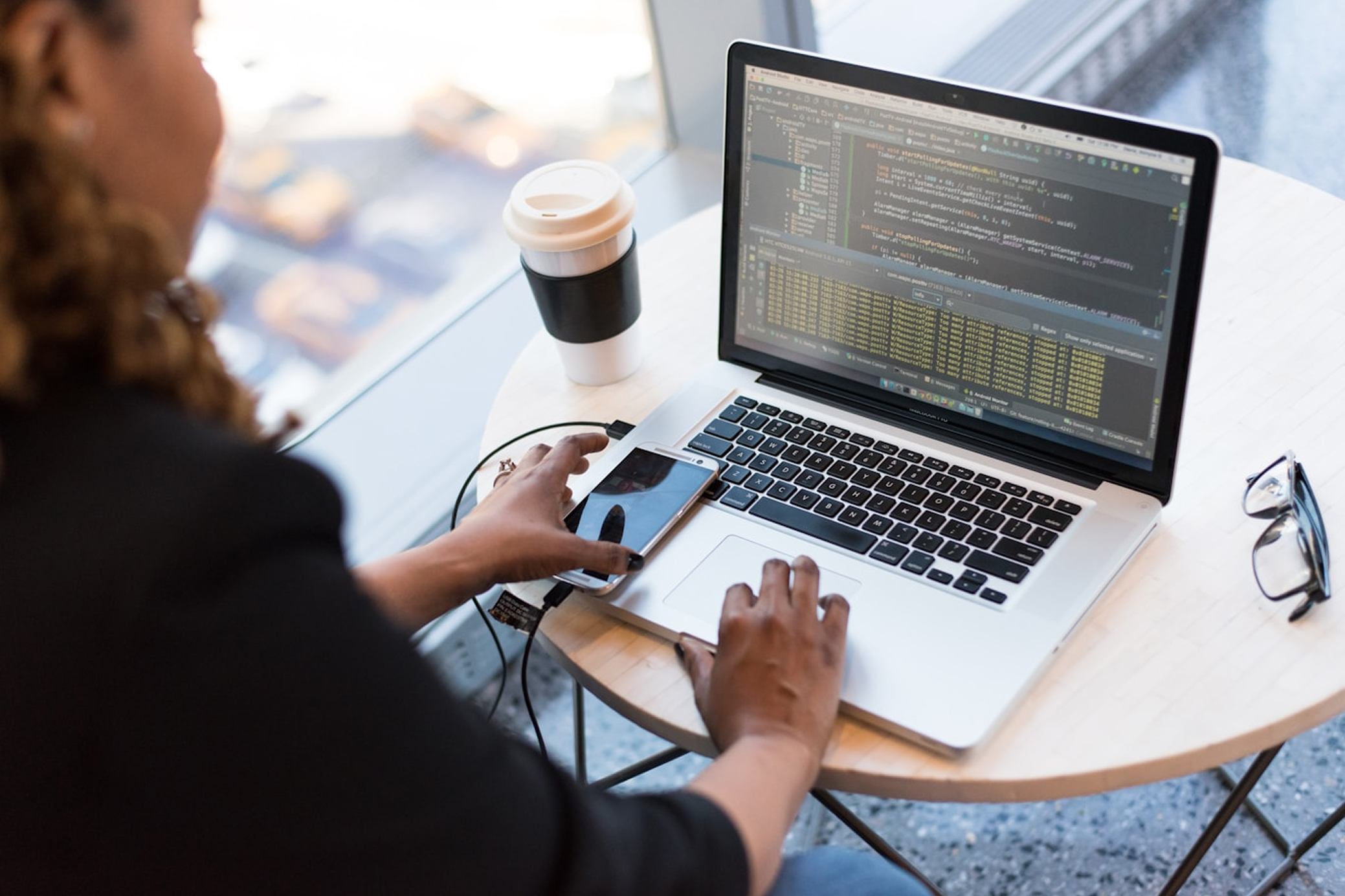 Desarrollador Full Stack: funciones, perfil y competencias