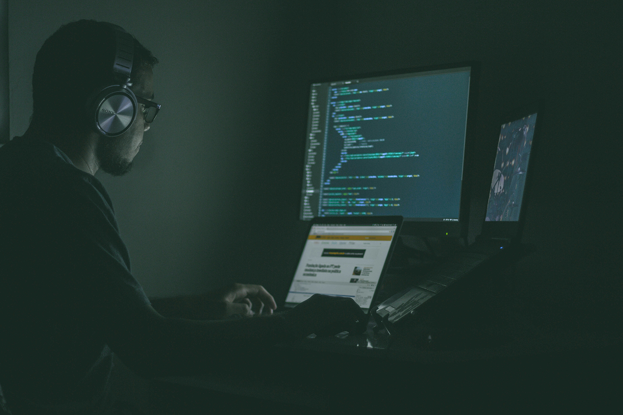 Spoofing online: cómo detectar la suplantación de identidad