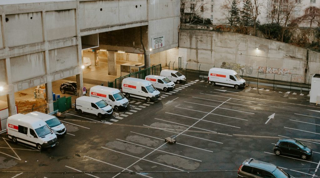 Uso coche empresa: normas y consecuencias del mal uso.
