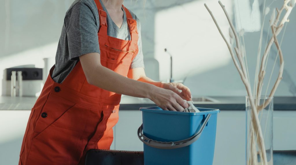 Riesgos laborales en limpieza: prevención y medidas clave