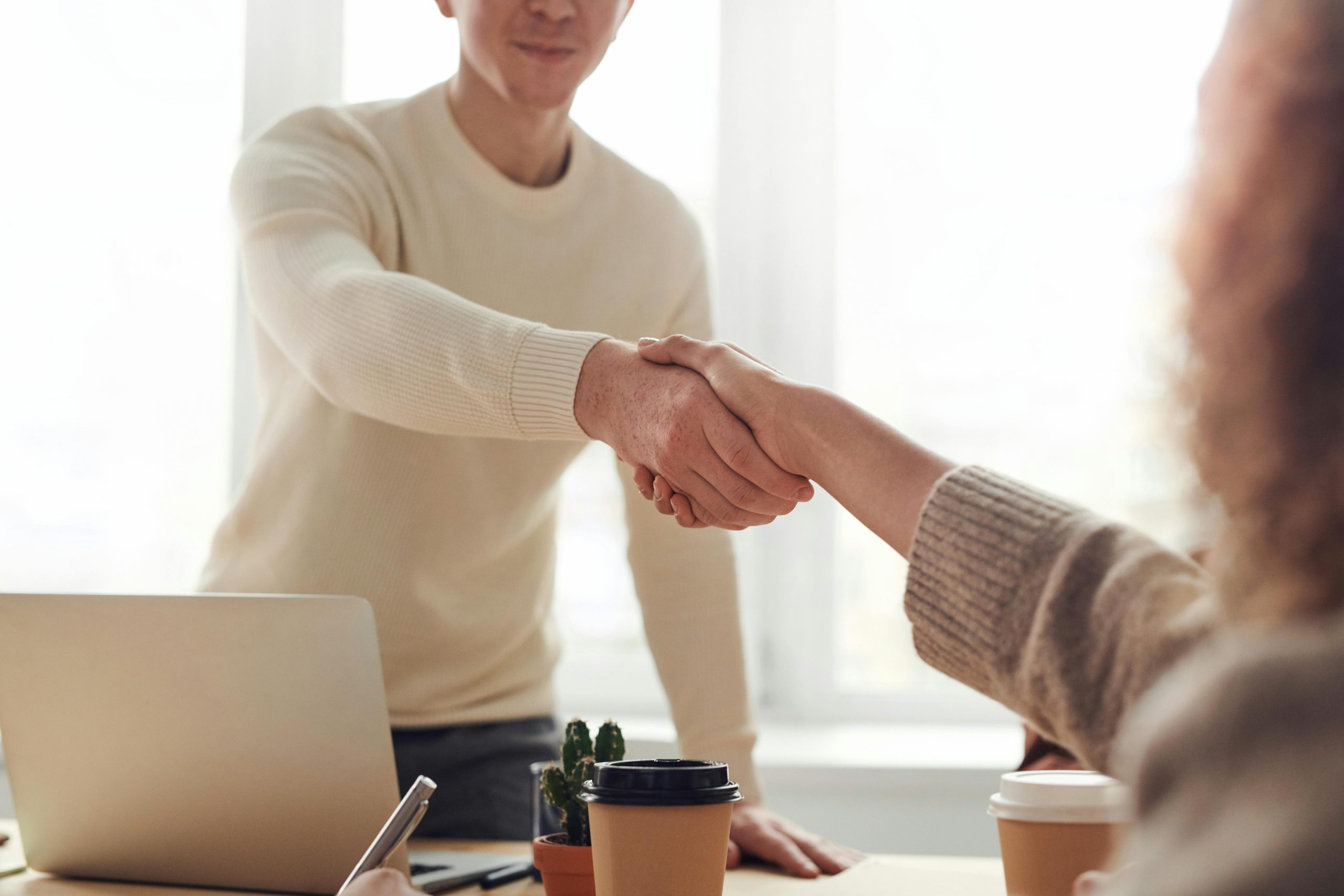 Estrategias fidelización: retén clientes y aumenta su lealtad.