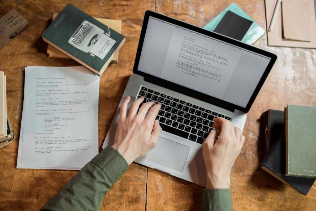 Domina el copywriting con estas técnicas infalibles de redacción.»