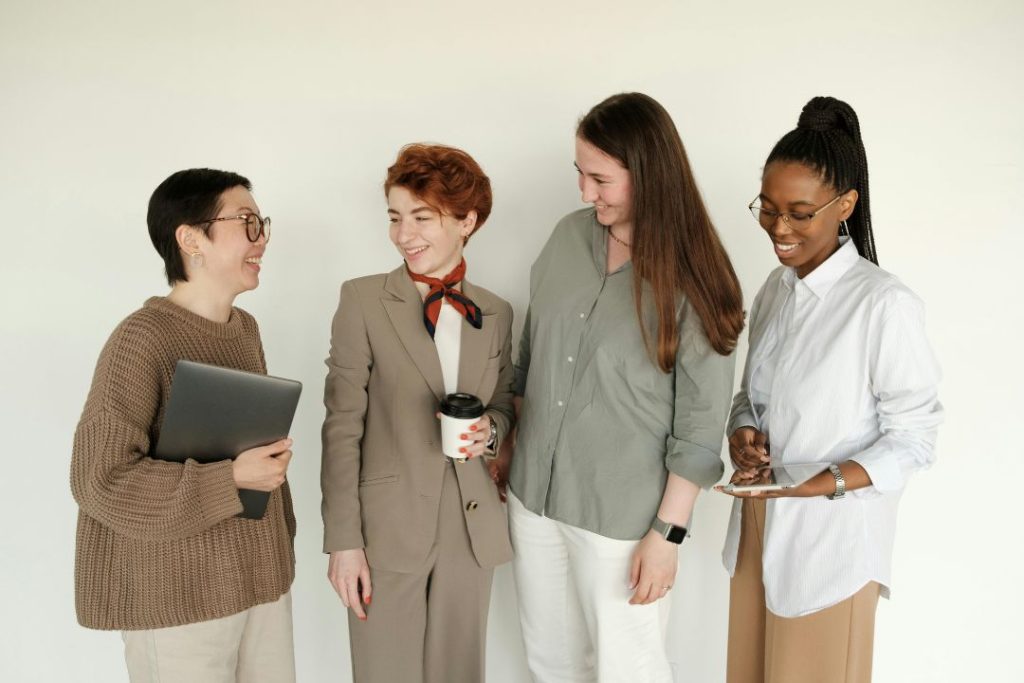 7 mejoras laborales: acciones para optimizar tu entorno de trabajo.