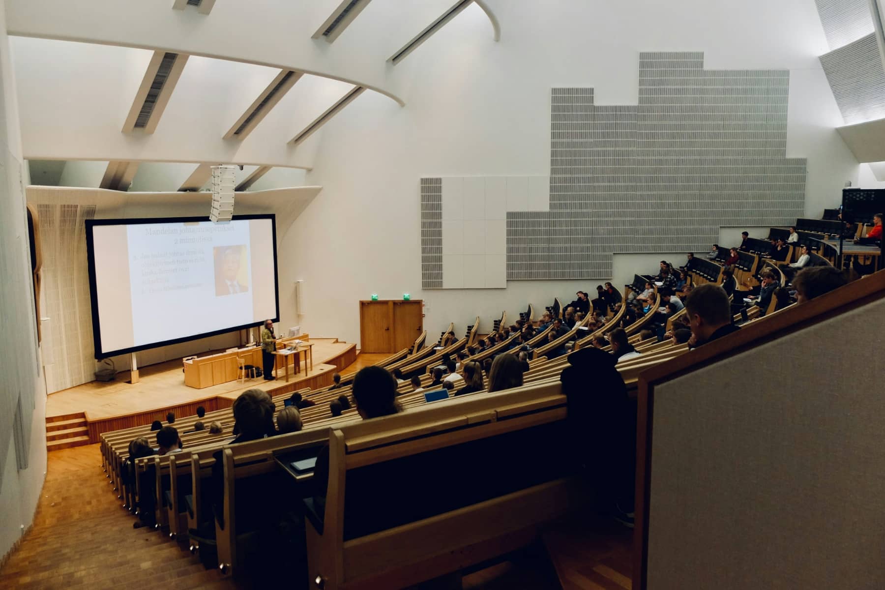 Cinco competencias clave que las universidades deben desarrollar en 2026