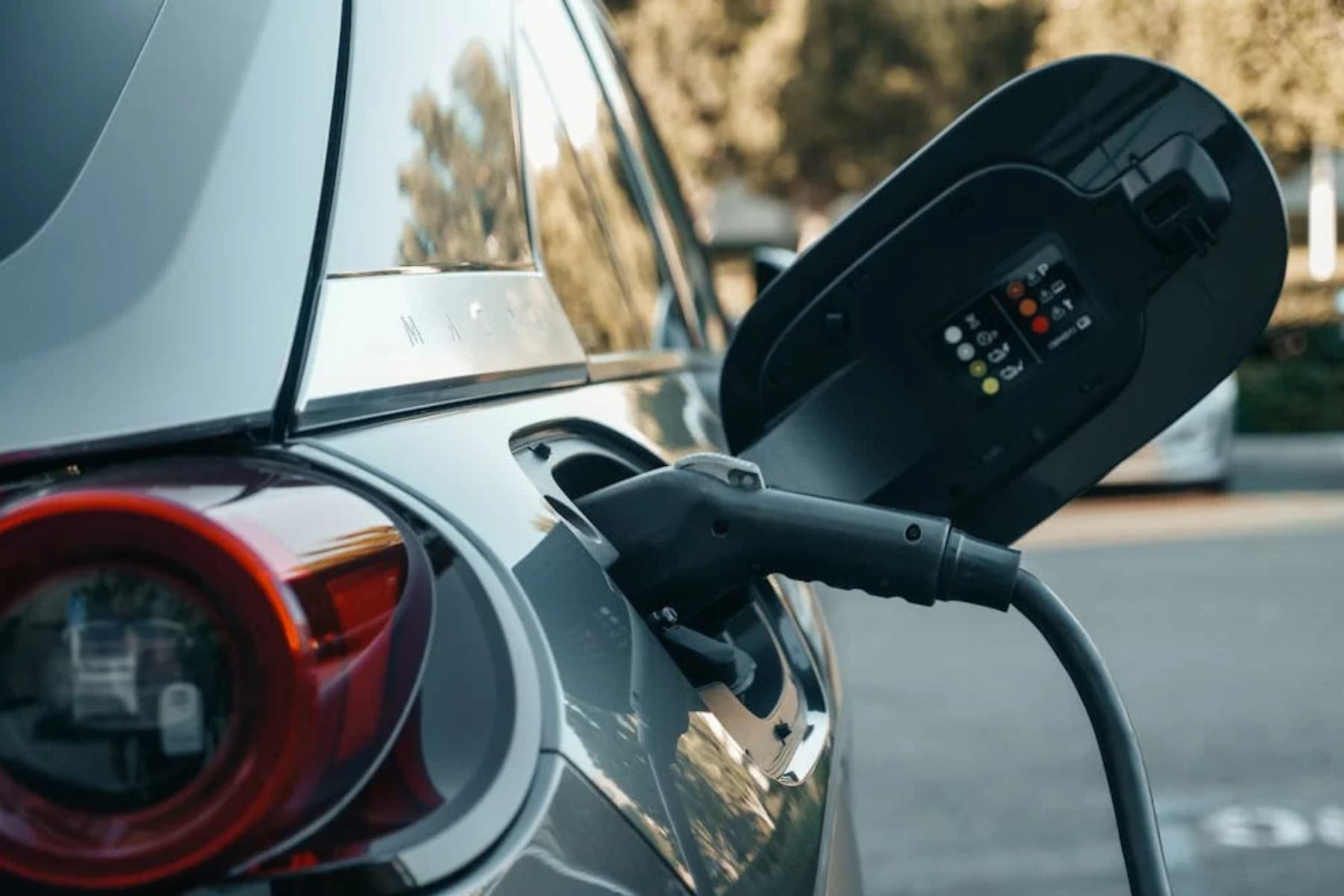 Educa.Pro y GDV Mobility lanzan la primera microcredencial en baterías para la movilidad eléctrica