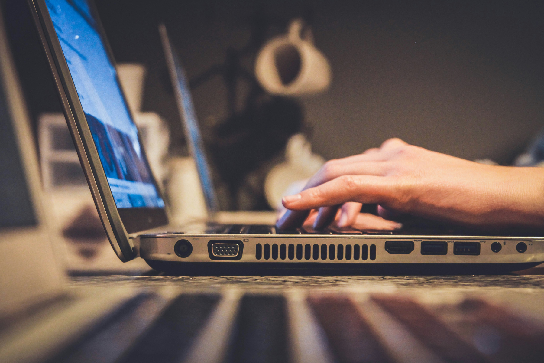 EAM vs CMMS: diferencias clave y cómo elegir la mejor solución