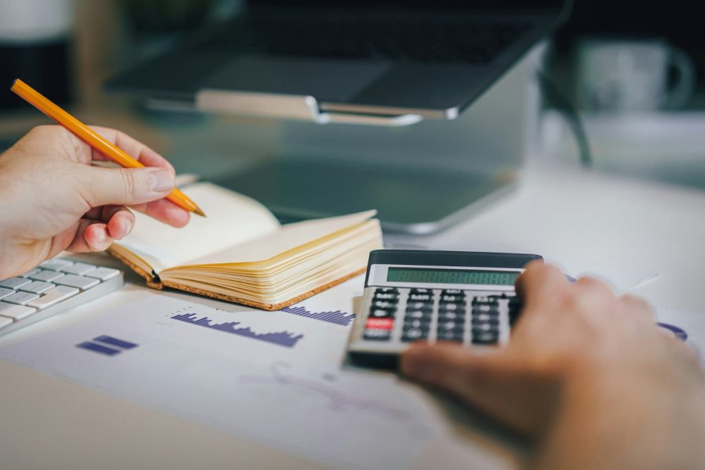 Cómo reducir los costes de contratación: El impacto fianciero del Upskilling y la Formación Bonificada
