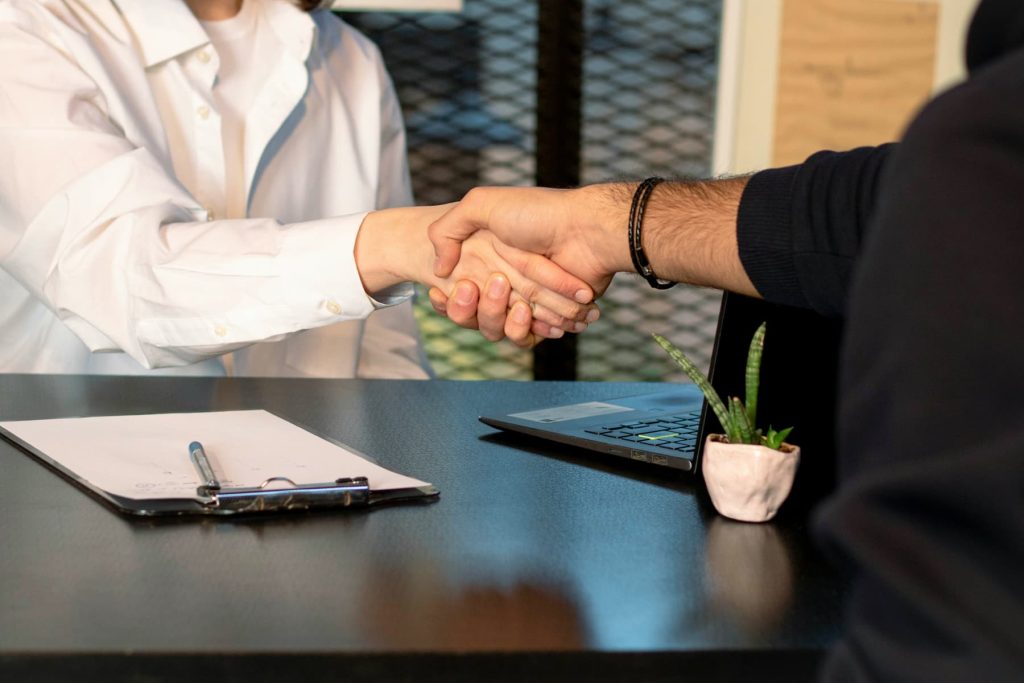 Cómo influye el convenio colectivo en la formación de tu empresa