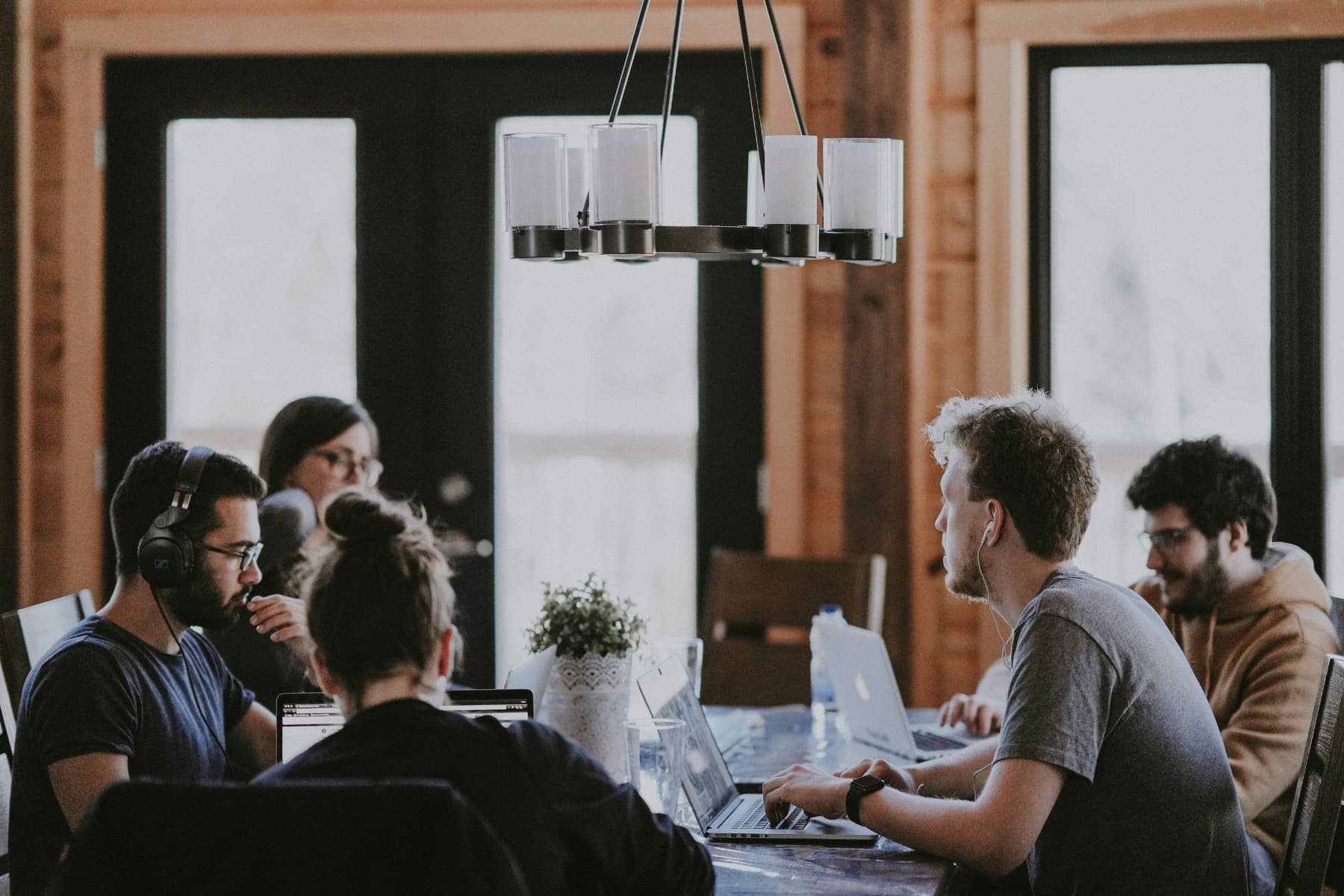 Atención al cliente multicultural: formación para equipos en destinos turísticos