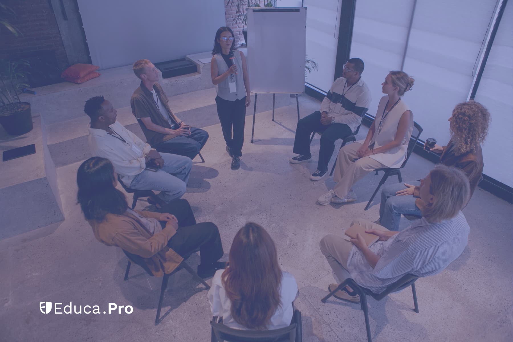 How to reduce staff turnover through strategic training | Free guide from Educa.Pro