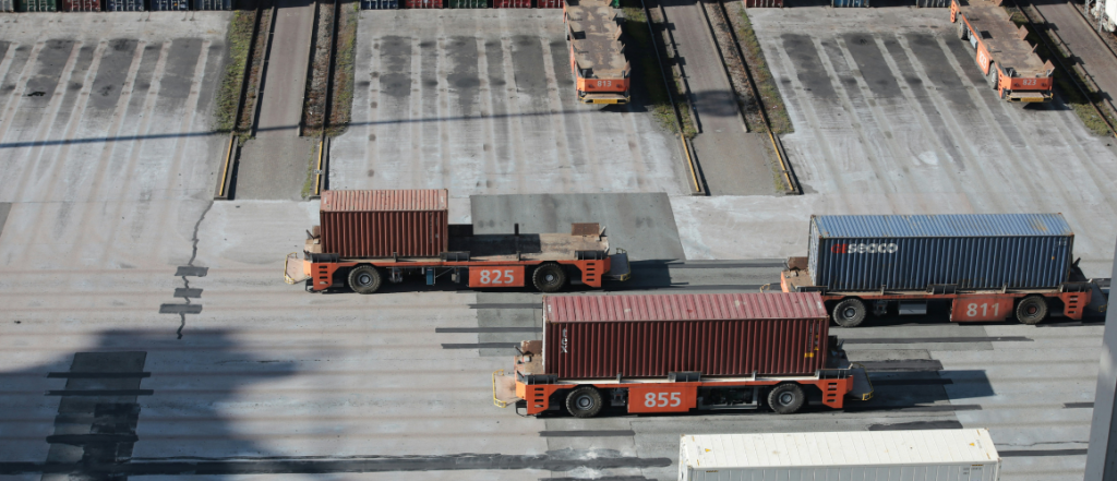 Intermodalidad en el transporte de mercancías: cómo optimizar rutas combinando tren, barco y camión