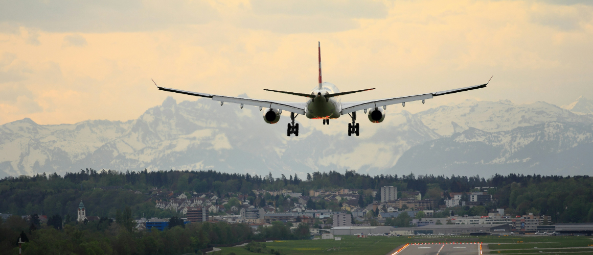Aeropuertos sostenibles: qué implica la descarbonización del transporte aéreo para los equipos de tierra